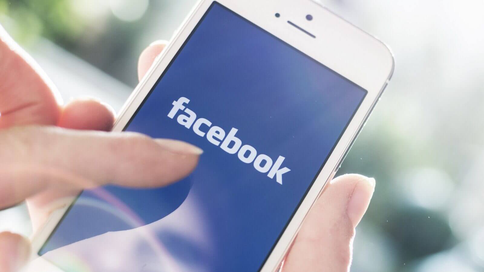 Блокировка отслеживания на iOS. Facebook — один из крупнейших рекламодателей, и запрет на трекинг сильно ей навредит. Блокировка отслеживания на iOS. Facebook — один из крупнейших рекламодателей, и запрет на трекинг сильно ей навредит. Фото.