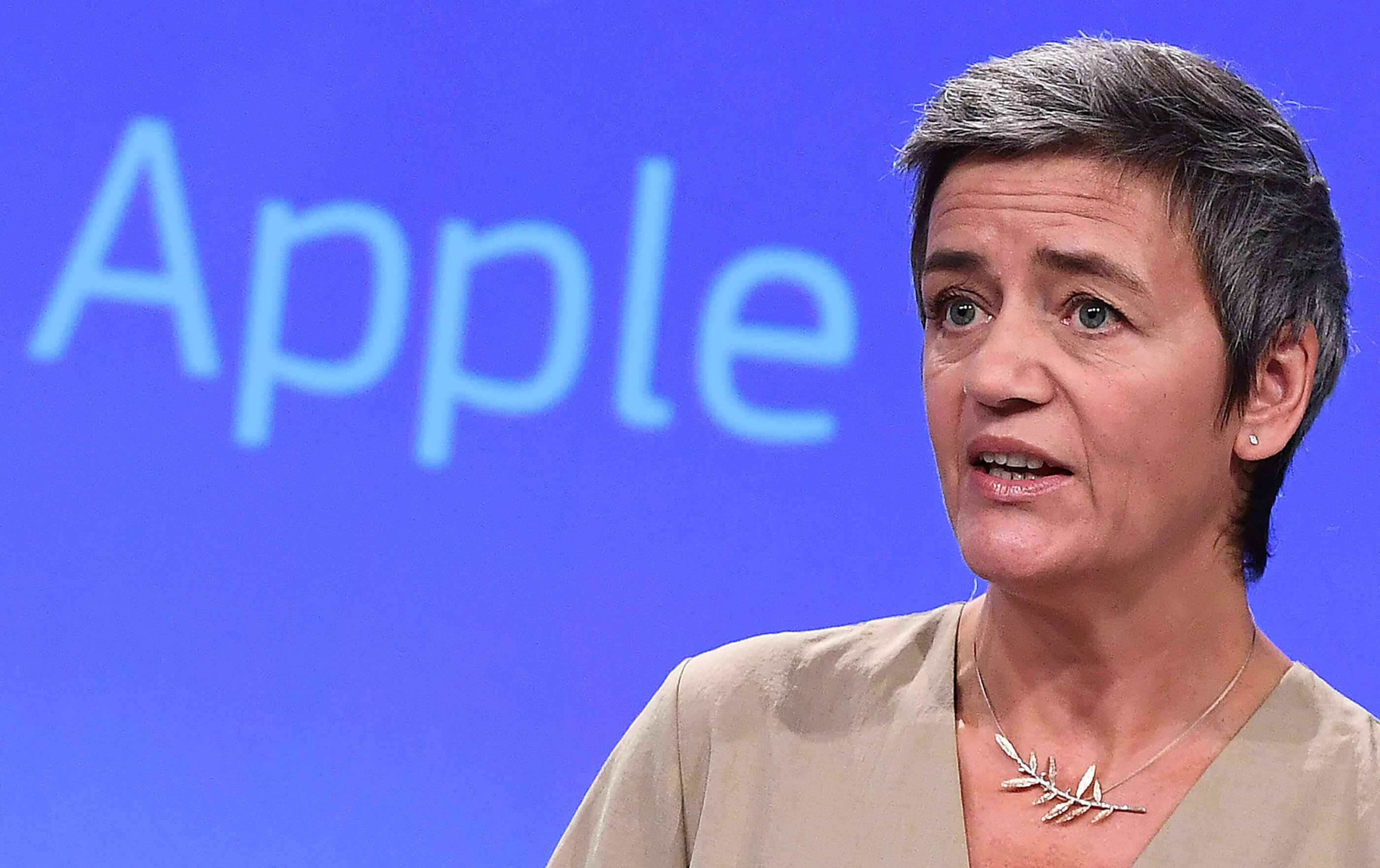 За что ругают Apple. Еврокомиссия начала антимонопольное расследование против Apple из-за комиссии в App Store. За что ругают Apple. Еврокомиссия начала антимонопольное расследование против Apple из-за комиссии в App Store. Фото.