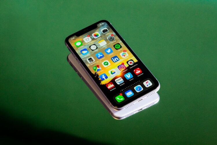 iPhone 12