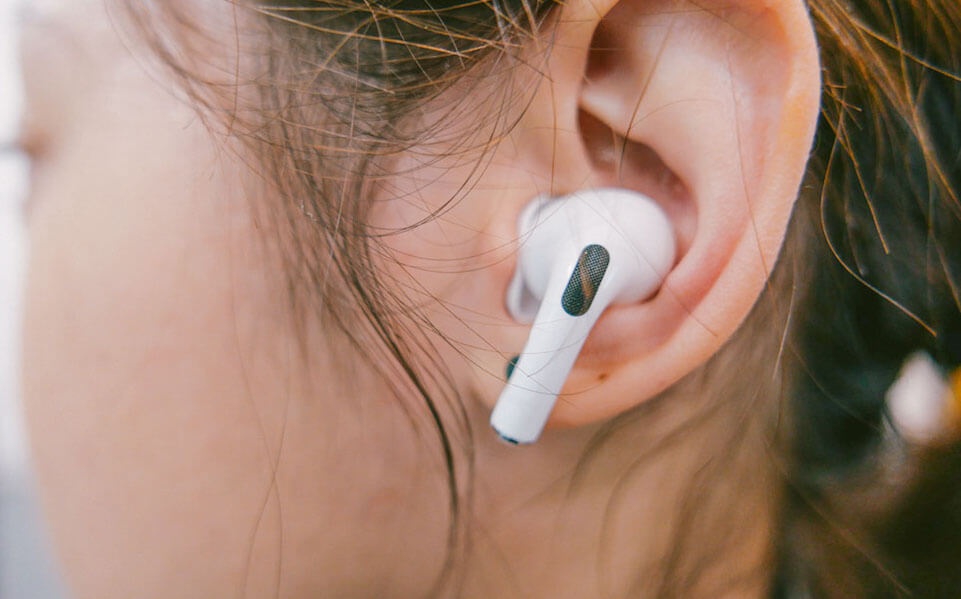 Бюджетные затычки со сменными насадками в стиле Galaxy Buds Live: какими будут AirPods 3. AirPods 3 будут внутриканальными, как и AirPods Pro. Бюджетные затычки со сменными насадками в стиле Galaxy Buds Live: какими будут AirPods 3. AirPods 3 будут внутриканальными, как и AirPods Pro. Фото.