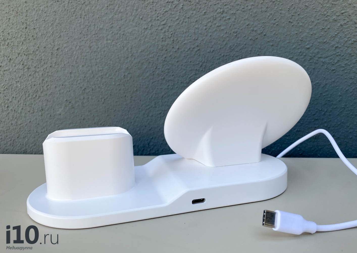Альтернатива AirPower. Заряжается с помощью Type-C, 2020 на дворе же. Альтернатива AirPower. Заряжается с помощью Type-C, 2020 на дворе же. Фото.