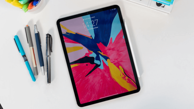 Apple рассказала, почему iPad Air 4 такой мощный и почему Face ID не работает в маске. Фото.