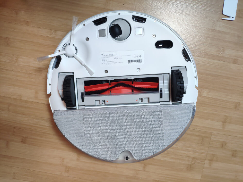 Характеристики Roborock E4 и Xiaomi Mijia 1C. Нижняя часть Xiaomi Mijia 1C. Характеристики Roborock E4 и Xiaomi Mijia 1C. Нижняя часть Xiaomi Mijia 1C. Фото.