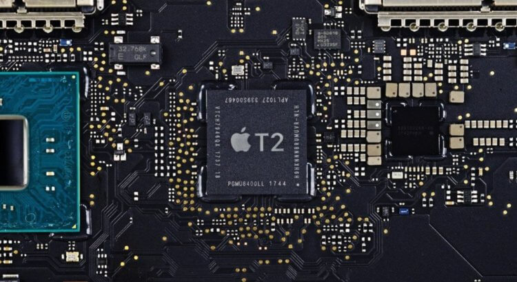 Эксперты взломали чип безопасности Apple T2. Почему вам не стоит паниковать. Фото.
