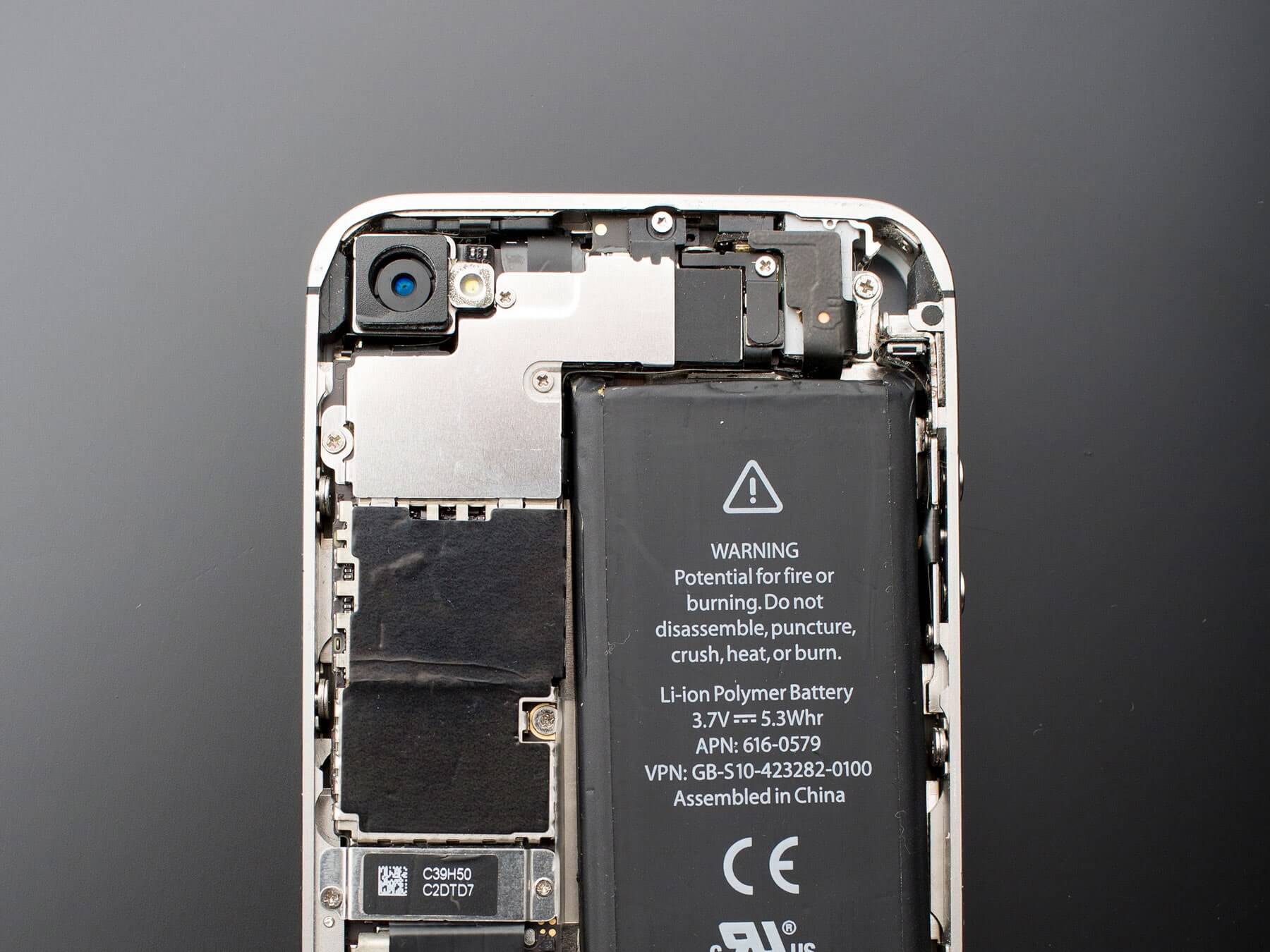 Как заменить аккумулятор на iPhone 4S (айфон 4S) ?