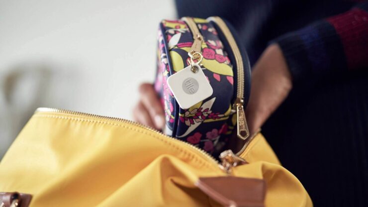 Что такое AirTag. Поисковый трекер предназначен для поиска пропавших предметов. Фото.