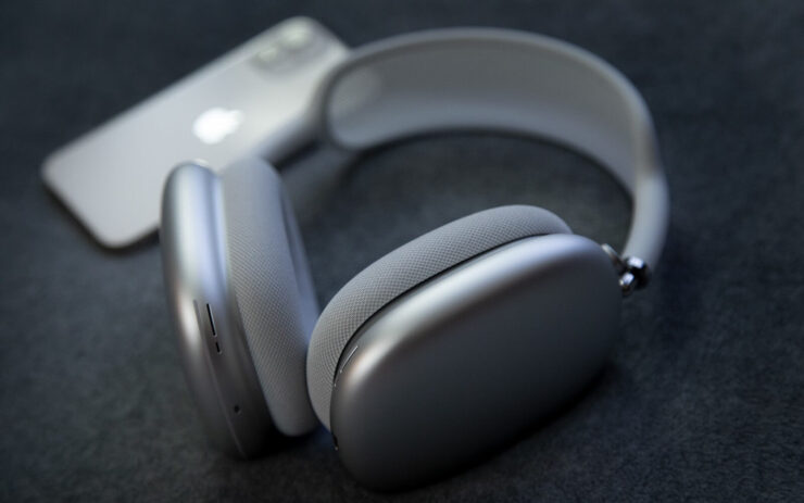 AirPods Max могут работать с Android, но в несколько урезанном виде. Фото.