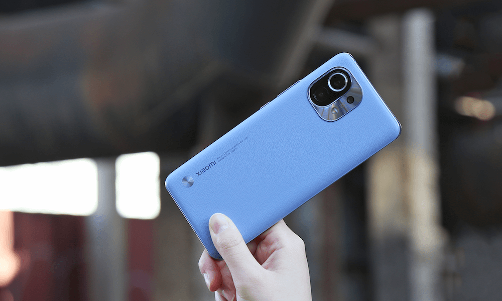 Xiaomi Mi 11 хорош всем, но это всё-таки Xiaomi. Фото.