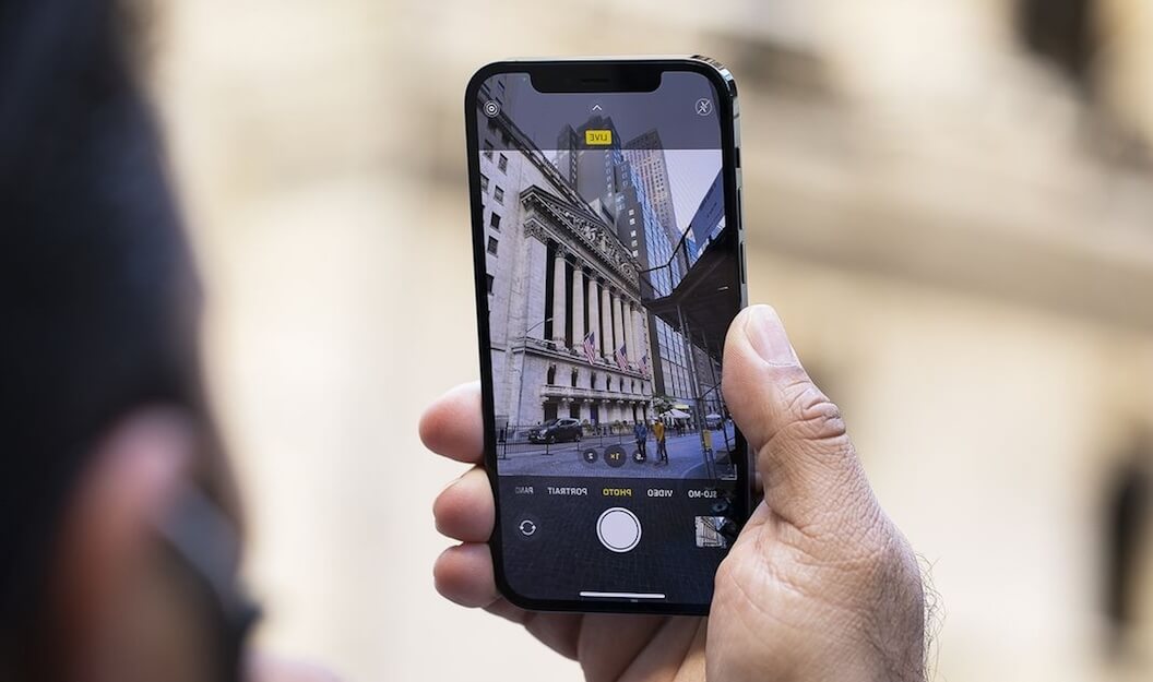 Фотограф рассказал, зачем нужен формат ProRAW, и показал, на что он способен. Фото.