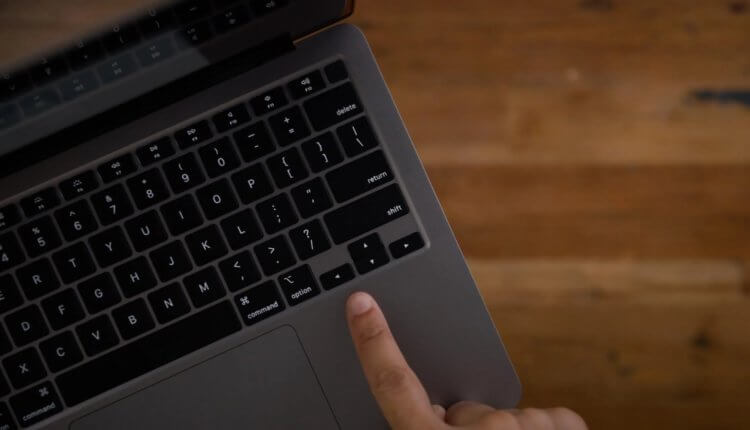 Не получилось, не фартануло: Apple откажется от Touch Bar в MacBook Pro в этом году