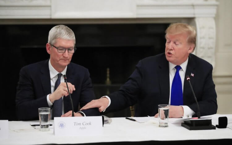 Пошлины США на iPhone. Дональд Трамп известен своей страстью к пошлинам на импортные товары. Пошлины США на iPhone. Дональд Трамп известен своей страстью к пошлинам на импортные товары. Фото.