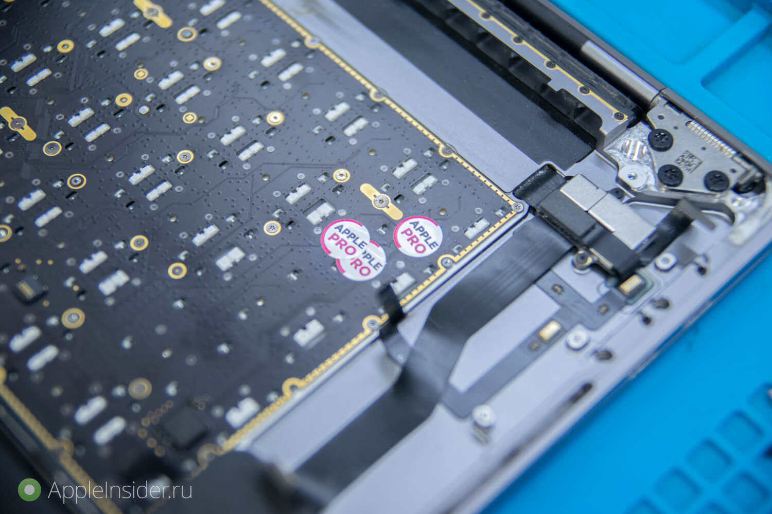 Ремонт клавиатуры MacBook Pro после залития. Сервис Apple Pro опломбирует новую клавиатуру. Ремонт клавиатуры MacBook Pro после залития. Сервис Apple Pro опломбирует новую клавиатуру. Фото.