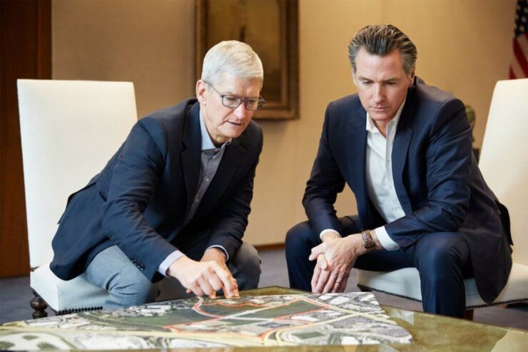 Apple покупает новые компании каждые 3-4 недели, и закладывает их наработки в основу своих будущих продуктов. Фото.