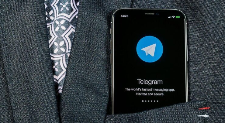 Ограничения App Store. Telegram мог быть более функциональным, если бы не ограничения App Store. Фото.