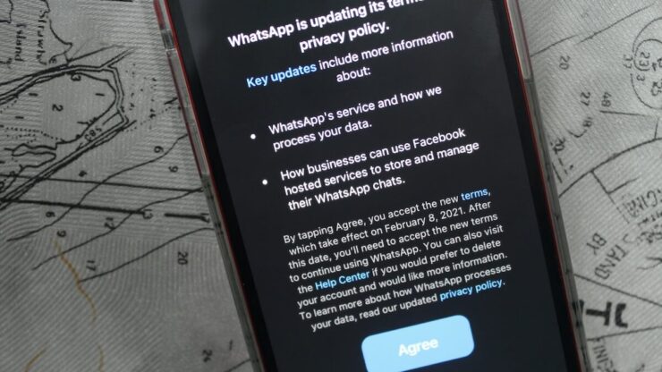 WhatsApp настолько боится отказов, что максимально ограничивает пользователей, которые не примут соглашение. Фото.