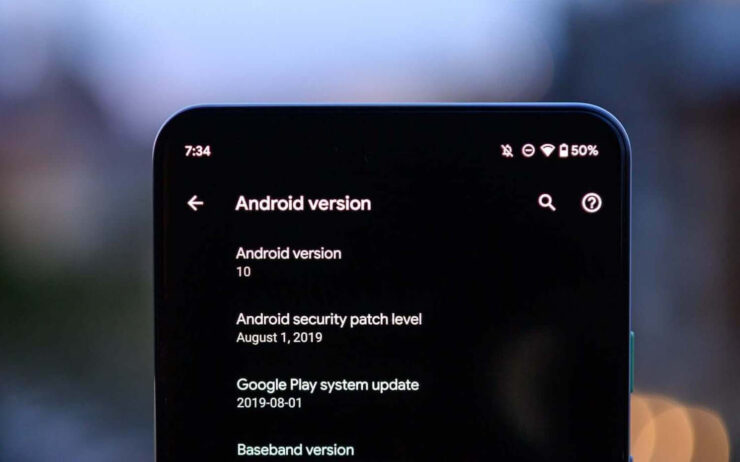 Обновление безопасности Android выходят каждый месяц, а как будет на iOS — неизвестно. Фото.