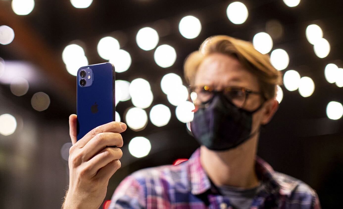 Разблокировка iPhone в маске — основная функция iOS 14.5. Фото.