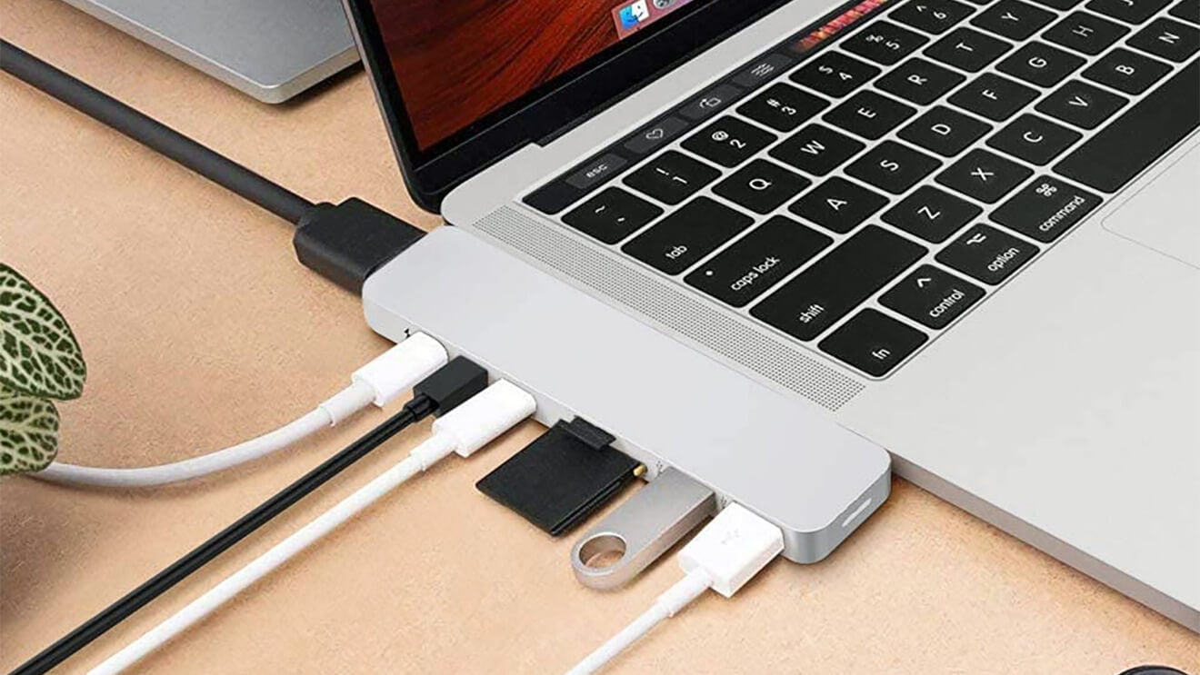 Топ крутых аксессуаров для MacBook, на которые стоит обратить внимание. В этот раз одними только USB-хабами мы не ограничимся. Фото.