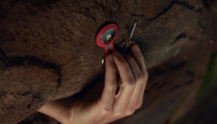 Apple официально представила поисковый трекер AirTag. Так выглядит AirTag, собственный поисковый трекер Apple. Фото.