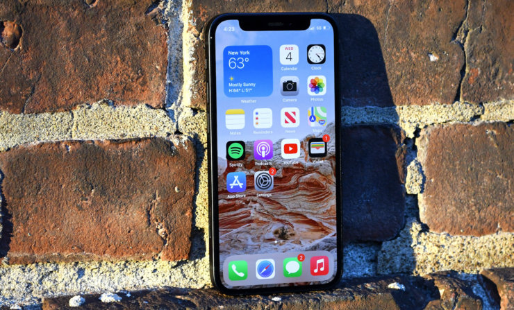 iPhone 12 или iPhone 12 Pro: какой смартфон Apple лучше купить