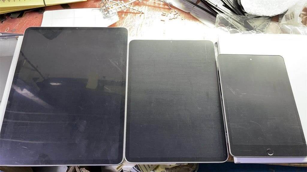 Новый iPad Pro 2021. По слухам, это новые iPad Pro и iPad mini. Новый iPad Pro 2021. По слухам, это новые iPad Pro и iPad mini. Фото.
