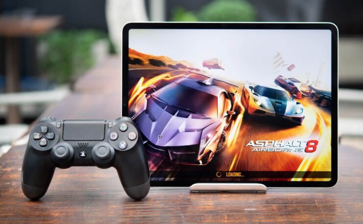 Консольные игры на iPhone. Мобильный гейминг давно потерялся в обилии казуальных игр, но Sony сможет выправить ситуацию. Фото.