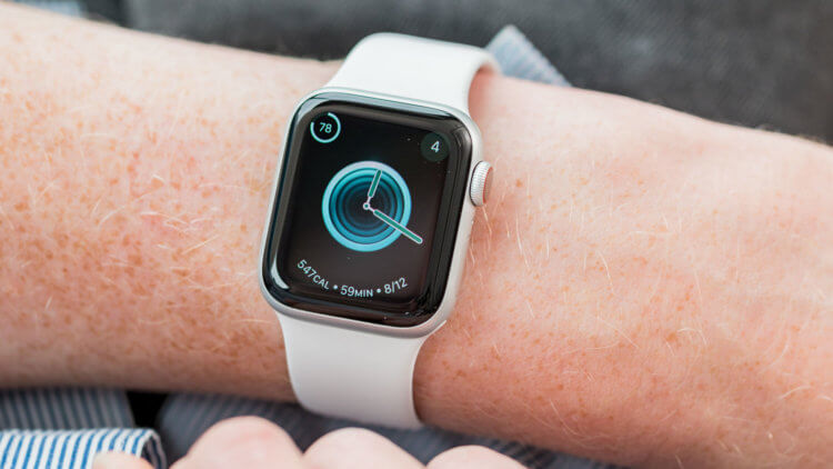 Стоит ли покупать Apple Watch 3 в 2021. Apple Watch Series 3 — уже слишком старая модель, чтобы продолжать её продавать. Фото.