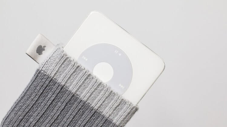 Apple будет предлагать «вязанные носочки» для iPhone под заказ. Да, как в iPod. Фото.