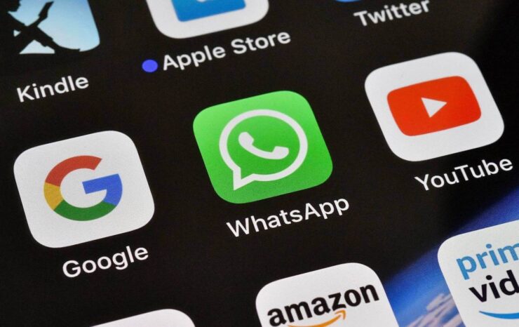 Apple даже не станет поднимать вопрос об удалении WhatsApp. В этом нет сомнений. Фото.