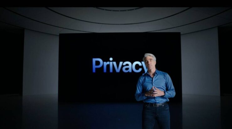 iCloud+ — это сервис, обеспечивающий вашу защиту. Фото.