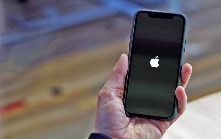 Если iPhone не включается или зависает