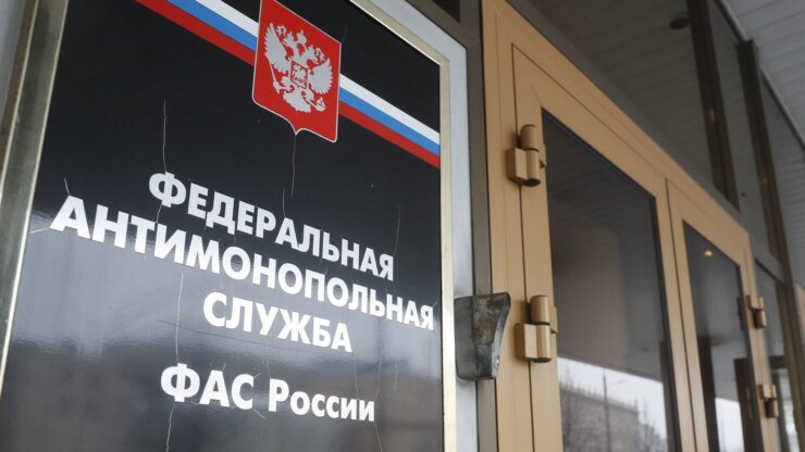 Apple против российских властей. Apple судится с российскими антимонопольщиками, а это история практически беспрецедентная. Apple против российских властей. Apple судится с российскими антимонопольщиками, а это история практически беспрецедентная. Фото.