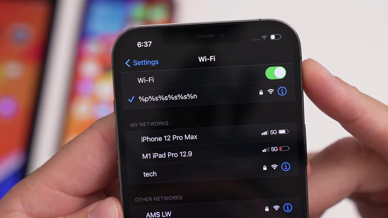 В iOS 14.7 будет исправлен баг, который выключал Wi-Fi-модуль в iPhone при подключении к сетям смерти. Фото.