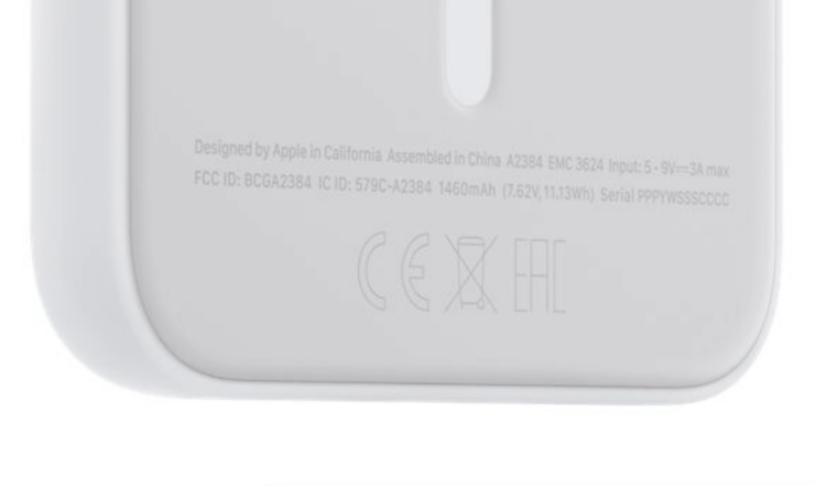 Внешний аккумулятор MagSafe для iPhone 12. Ёмкость аккумулятора MagSafe Battery Pack очень неоднозначна. Она равна 1460 мА*ч или 11,2 Вт*ч. Фото.