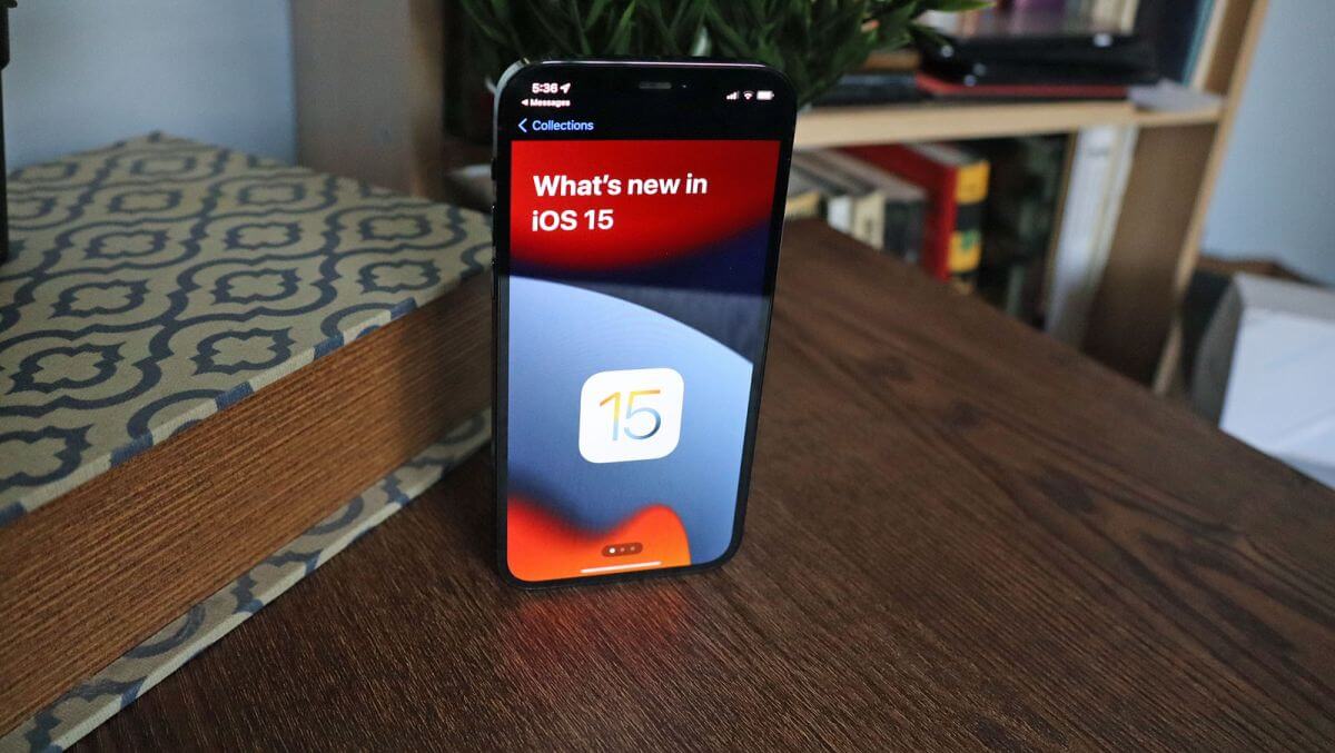 Пока iOS 15 работает медленнее, чем iOS 14. Фото.