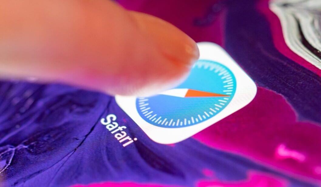 Все браузеры накапливают довольно много кэша, и его надо чистить. Фото.