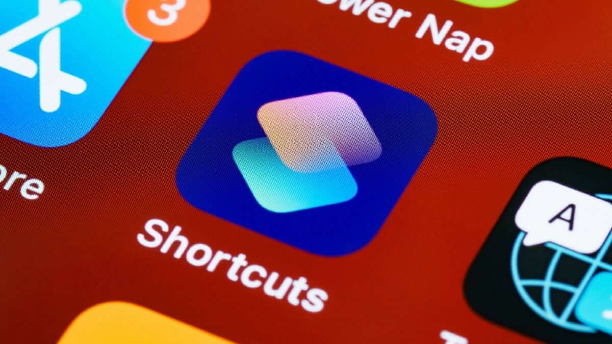 Быстрые Команды автоматизируют выполнение многих задач. Фото.