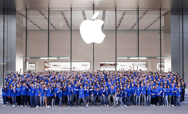 В Apple рассказали, почему в App Store так чисто. Приложения для App Store проверяет более 500 сотрудников по всему миру. В Apple рассказали, почему в App Store так чисто. Приложения для App Store проверяет более 500 сотрудников по всему миру. Фото.