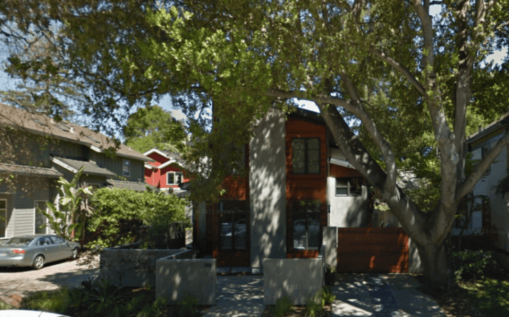 При доходе в 265 миллионов долларов в год Тим Кук живёт в скромном домике в Пало-Альто. Фото.