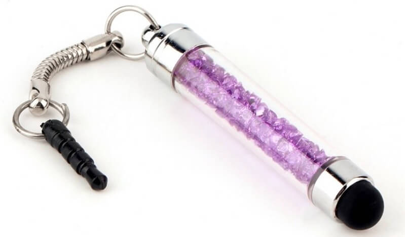 Маленький стилус — это хорошо и удобно. Фото.