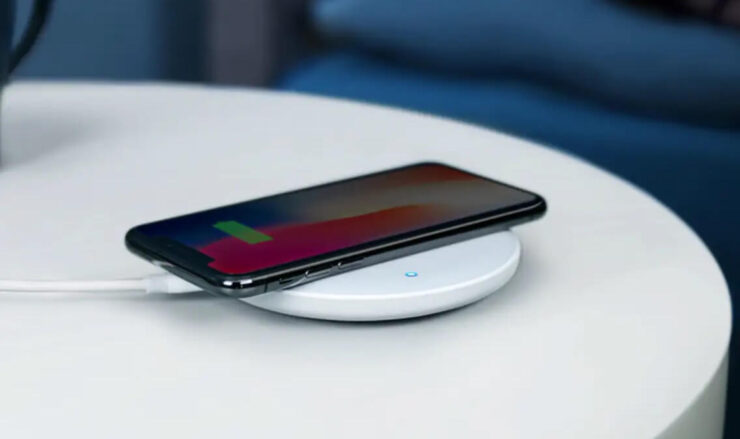 Зачем нужна беспроводная зарядка. Беспроводная зарядка — это супер-удобно и доступно. Фото.