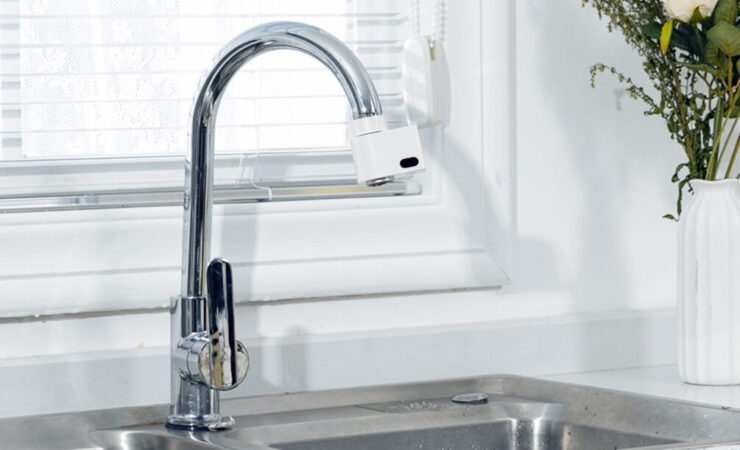 Насадка для крана Xiaomi. Не бойтесь потопа — дозатор не льёт воду бесконечно. Насадка для крана Xiaomi. Не бойтесь потопа — дозатор не льёт воду бесконечно. Фото.