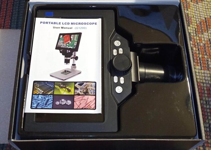 Микроскоп с экраном на 7 дюймов и увеличением в 1200 раз. Фото.