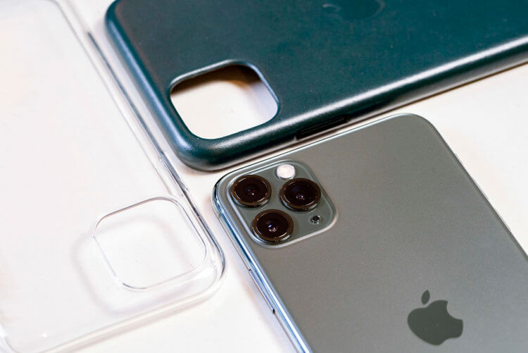 Стоит ли покупать оригинальный чехол на свой Айфон. Фото.