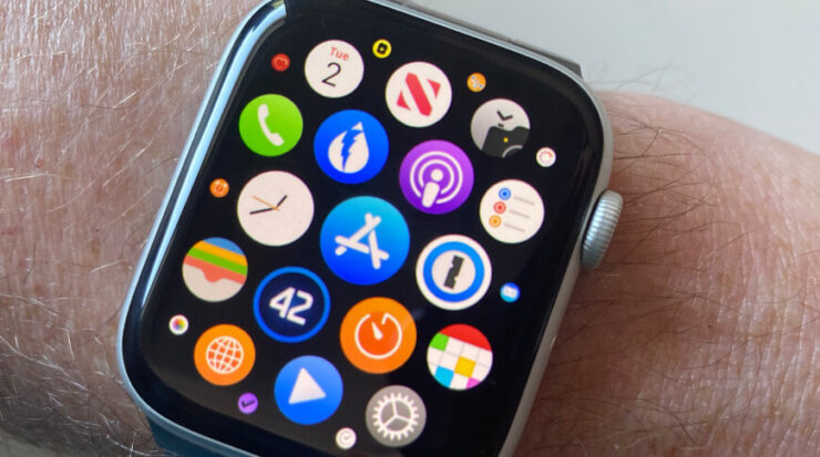 Смело чистите все приложения на Apple Watch. Вряд ли вы ими пользуетесь. Фото.