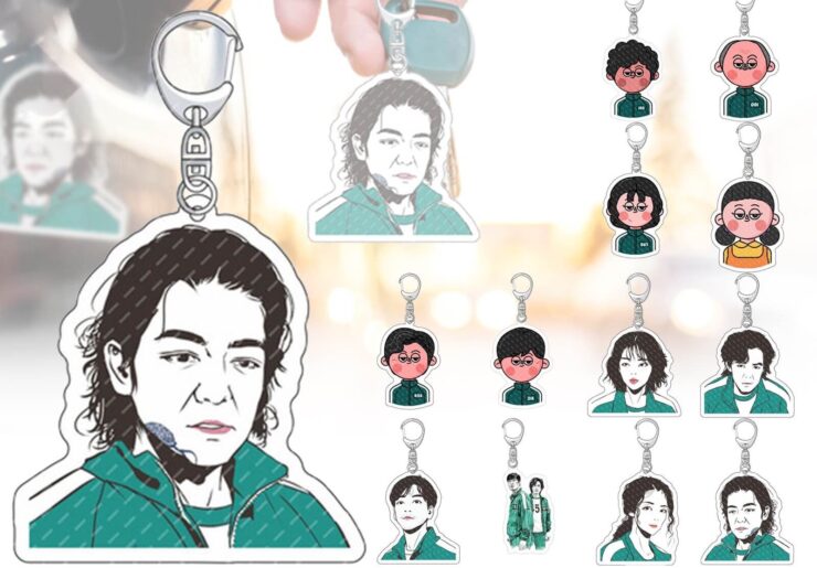 Брелок Игра в кальмара. Этот брелок можно повесить на ключи или рюкзак. Фото.