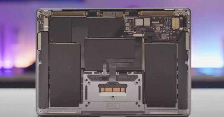 Apple добавила в macOS Monterey турбо-режим для ноутбуков. Зачем?