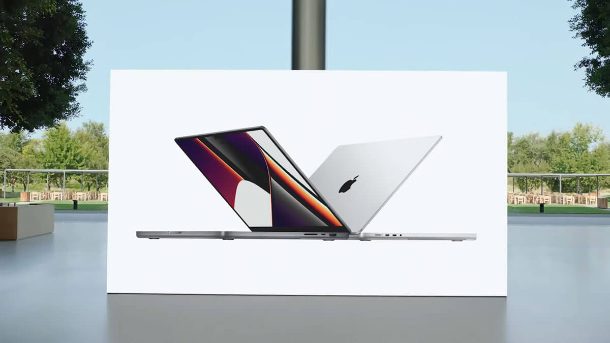 Новый MacBook Pro сделан вопреки заветам Джони Айва. Фото.