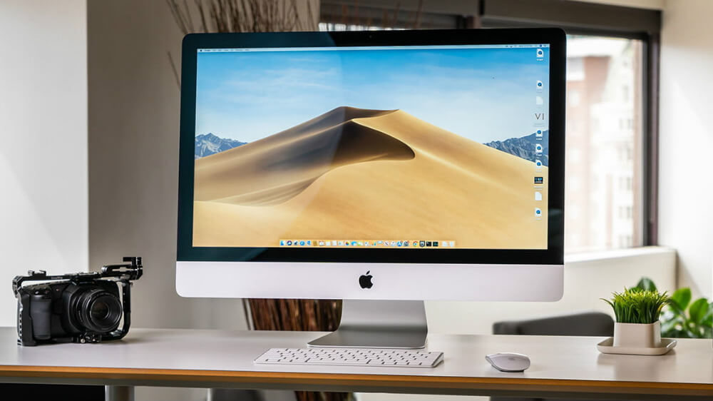 iMac — это оптимальное решение для работы. Но брать модель на Intel не стоит, кроме, разве что, самой дорогой. Фото.