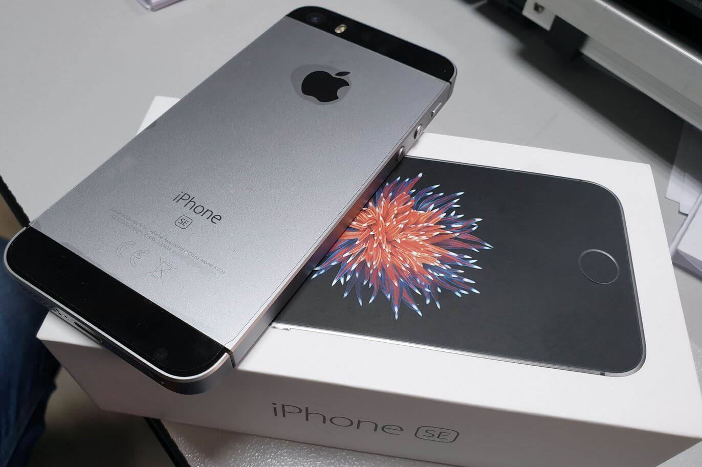 Старичок SE отправился на покой. Фото.